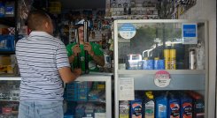 Precios de repuestos y lubricantes han estado al alza./ Foto Leonardo Oliveros-La Opinión