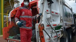 Huberto Posada destacó han venido trabajando, a solicitud de los ciudadanos, en mejorar el servicio y por lo tanto aumentaron las frecuencias de los barridos en algunos sectores. / Foto: Archivo