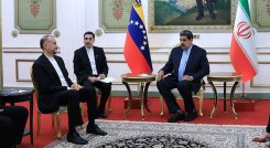 El Presidente Nicolás Maduro, y el canciller iiraní Ossein Amir-Abdollahian.