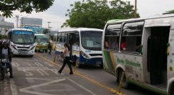 Empresarios pedían que el aumento se diera en un solo momento, pero por la situación económica, los alcaldes lo dividieron en dos. / Foto: Juan Pablo Cohen / La Opinión 