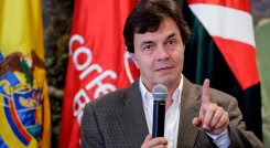 Elegirán al sustituto de Roberto Vélez Vallejo.