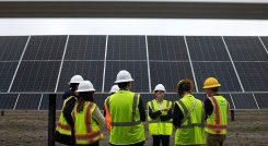 ‘Es más barato producir energía propia’