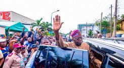 Tinubu asumirá el cargo en mayo, y deberá hacer frente también a una insurrección yihadista en el norte del país y a tensiones secesionistas en el sureste.