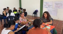 Mujeres de toda la ciudad han estado exponiendo sus necesidades y problemáticas para construir intersectorialmente este documento./ Foto  Cortesía. 