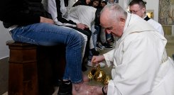 Entre los jóvenes había inclusive un musulmán,  además de católicos de varias partes del mundo, según precisó el Vaticano. / Foto: AFP