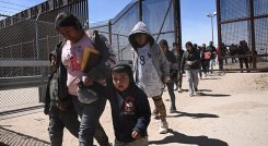 Migrantes en la frontera con Estados Unidos 