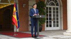 Adelantan elecciones en España tras descalabro en municipales y regionales