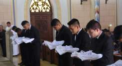 Pocos hijos, pocos sacerdotes: ¿Qué hay detrás de la crisis vocacional?