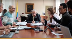 El ministro de Hacienda, Ricardo Bonilla, y su equipo técnico, ultiman detalles del proyecto del Presupuesto General de la Nación 2024. / Foto Cortesía