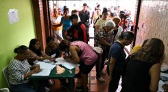 Todo el proceso electoral se desarrolló de forma manual. / Foto: AFP