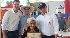 El gerente de Fedecafé, Germán Bahamón, visitó Labateca./Foto Cortesía