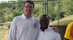 El gerente general de la FNC, Germán Alberto Bahamón, se reunió con los cafeteros de Norte de Santander, entre ellos Domingo Torres./Foto Cortesía