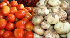 El tomate (32,98%) y la cebolla (15,50%) fueron dos de los productos que más subieron en Cúcuta el mes pasado. / Foto: Archivo
