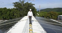 Con este sistema fotovoltaico se busca reducir la huella de carbono, disminuir los costos de energía del plantel y fomentar en la ciudadanía la importancia del cuidado del medio ambiente. / Foto: Cortesía