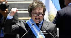 Milei promete un “shock” económico al asumir la presidencia de Argentina