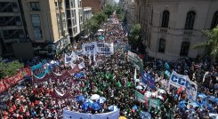 PROTESTAS CONTRA MILEI EN ARGENTINA