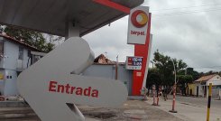 El precio promedio de la gasolina en la región es de $13.625./Foto La Opinión