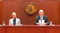 El ministro Ricardo Bonilla y el gerente del banco, Leonardo Villar./Foto Banrep