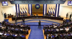La reforma fue aprobada con los votos de 69 de los 84 diputados. / Foto: AFP