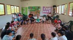 Música a niños de villa del Rosario