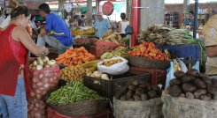 Economistas estiman que los precios de los alimentos continuarán en alza, lo que hará que sea más lenta la reducción de la inflación anual./ Foto Archivo