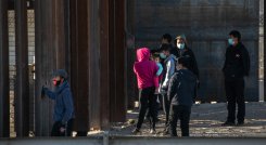 La crisis migratoria ha sido un quebradero de cabeza para Biden, quien propuso conceder la ciudadanía a 11 millones de migrantes. / Foto: Archivo 