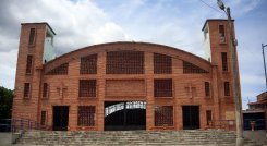 La Parroquia Santos Apóstoles ha tenido varias remodelaciones en su infraestructura./ Foto: Carlos Ramírez.