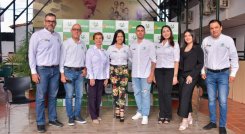 Parte del equipo del programa de radio institucional de la Unisimón. / Foto: Cortesía / La Opinión 