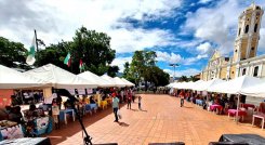 La plaza 29 de Mayo fue el escenario de las dos ferias organizadas por la Gobernación./ Foto Cortesía