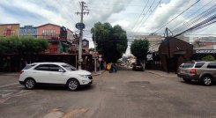 Los restauranteros y dueños de otros tipos de negocios, en Los Caobos, están muy preocupados por la situación./ Foto La Opinión