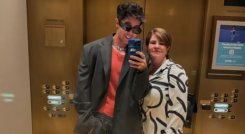 Derek Trejo y su madre Veronica de la Rosa con quien aparecía en algunos videos