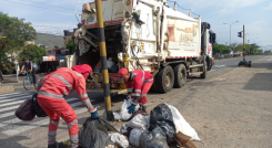 Veolia mantiene la recolección de basura aunque de manera irregular. 