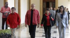 Vladimir Padrino, ministro de Defensa venezolano insiste en negar que el vecino país sirve de plataforma a grupos armados./foto archivo 