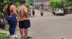Una mujer resultó herida de bala en una de sus piernas. 