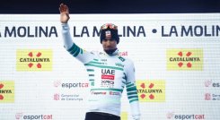 El español Juan Ayuso se impuso en la primera etapa de montaña.