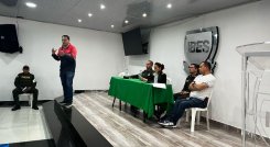 En la reunión, la Secretaría de Seguridad Ciudadana se comprometió a gestionar la posible instauración de alarmas comunitarias. / Foto: Cortesía. 