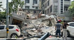MEZQUITAS TERREMOTO BIRMANIA