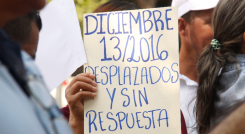 Plantón de víctimas del conflicto.