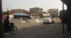 En la calle 5 con avenida 8 del barrio El Callejón sucedió el doble homicidio. 