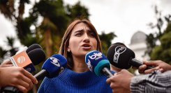 Laura-Sarabia-pasaportes