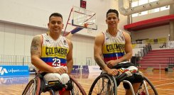 Johan Vargas y Jhan Carlos Quintero, jugadores de la selección Norte y de Colombia de baloncesto en silla de ruedas.