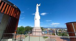 Monumento Cristo Rey en etapa de embellecimiento