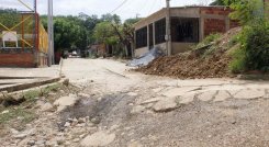 13 calles tiene el barrio Camilo Daza.