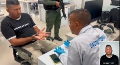 Al capturado se le señala de quemar vehículos de transporte y de varios asesinatos. / Foto Cortesía