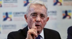ÁLVARO URIBE 
