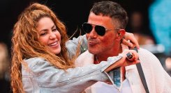 Shakira y Sanz.