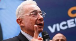 ÁLVARO URIBE 