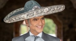 ALEJANDRO FERNÁNDEZ 