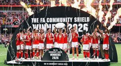El arsenal en el preámbulo al arranque de la Liga Premier 2026-2027, obtuvo su primer título 
