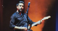 Álex Ubago: Con los años entendí que el amor también empieza por uno mismo.